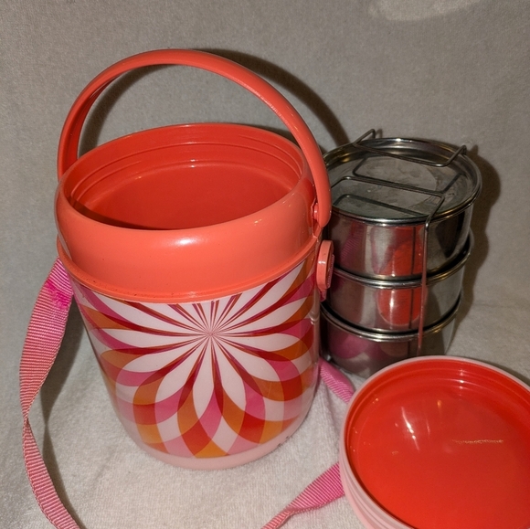 Cello Pink and Orange Insulated Lunch Carrier with Stainless Steel Containers - Picture 7 of 8
